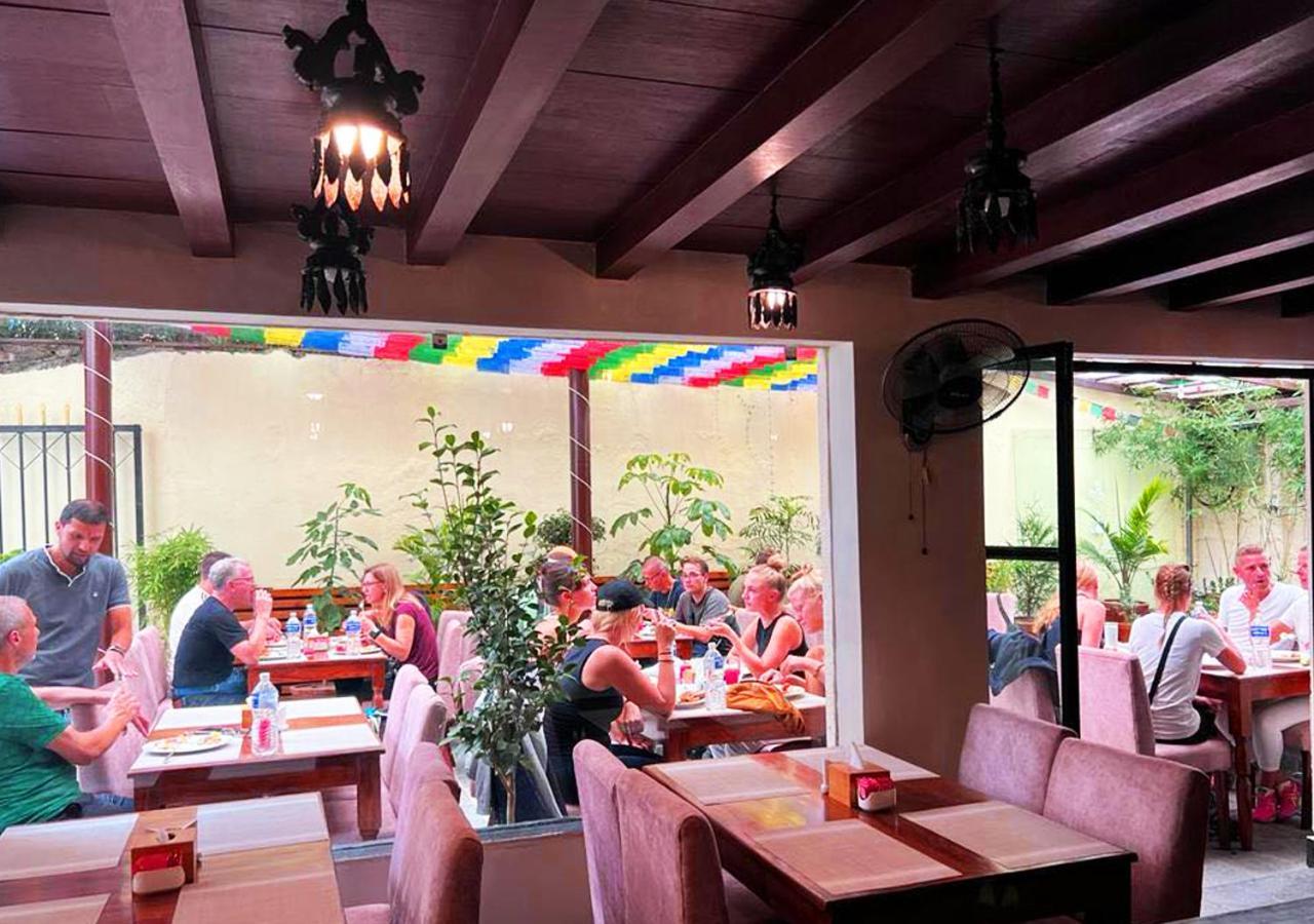 Highlander Inn Kathmandu Exterior foto