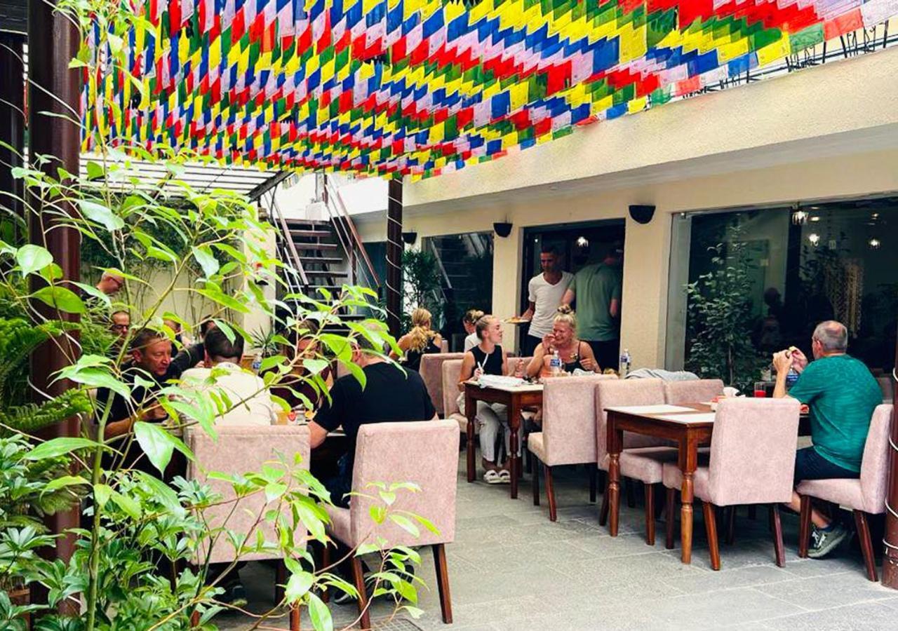 Highlander Inn Kathmandu Exterior foto