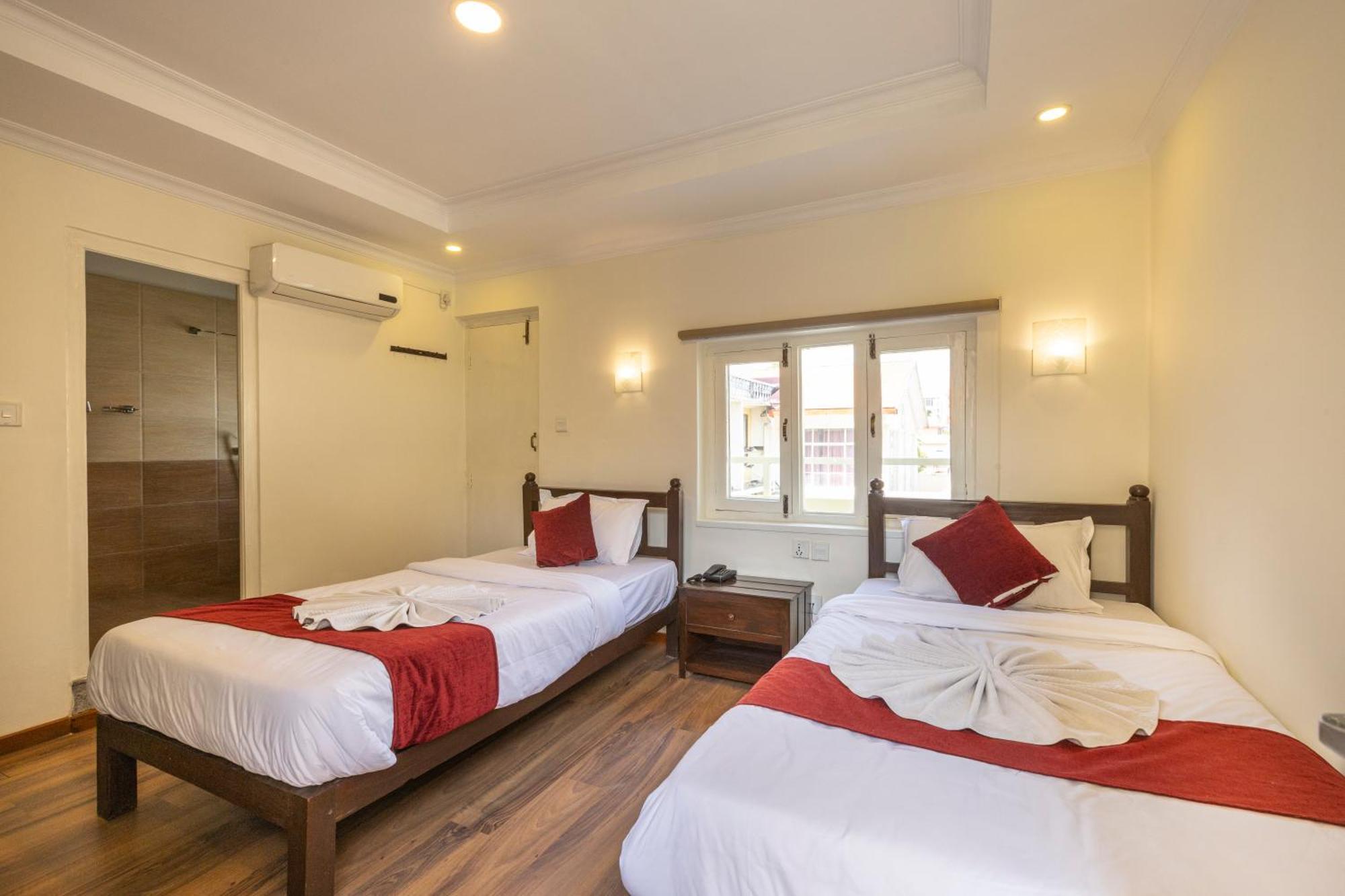 Highlander Inn Kathmandu Exterior foto