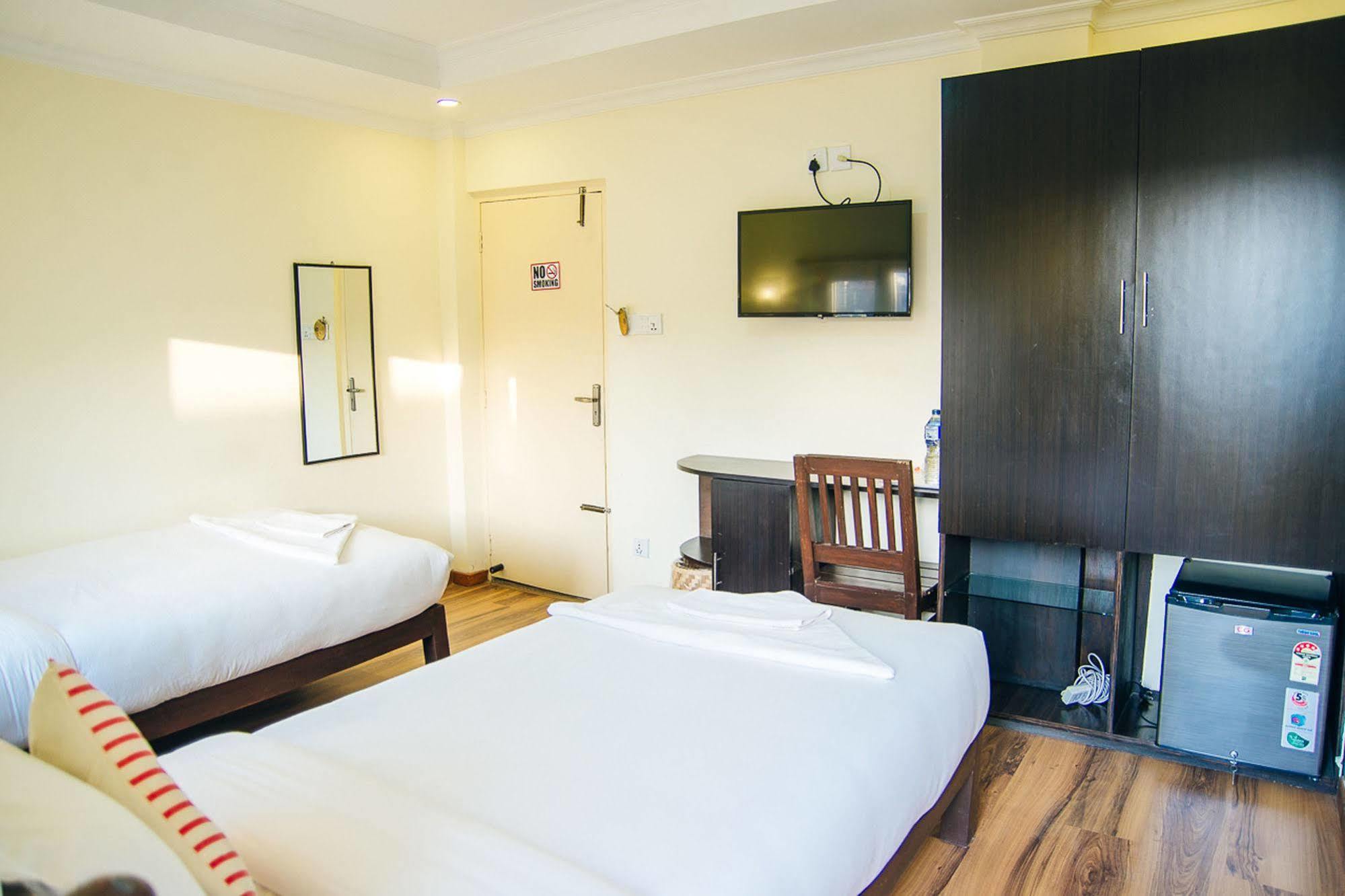 Highlander Inn Kathmandu Exterior foto