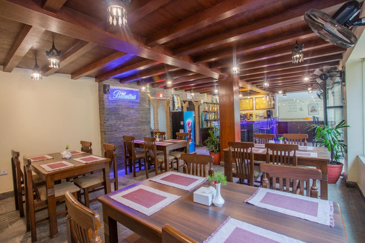 Highlander Inn Kathmandu Exterior foto
